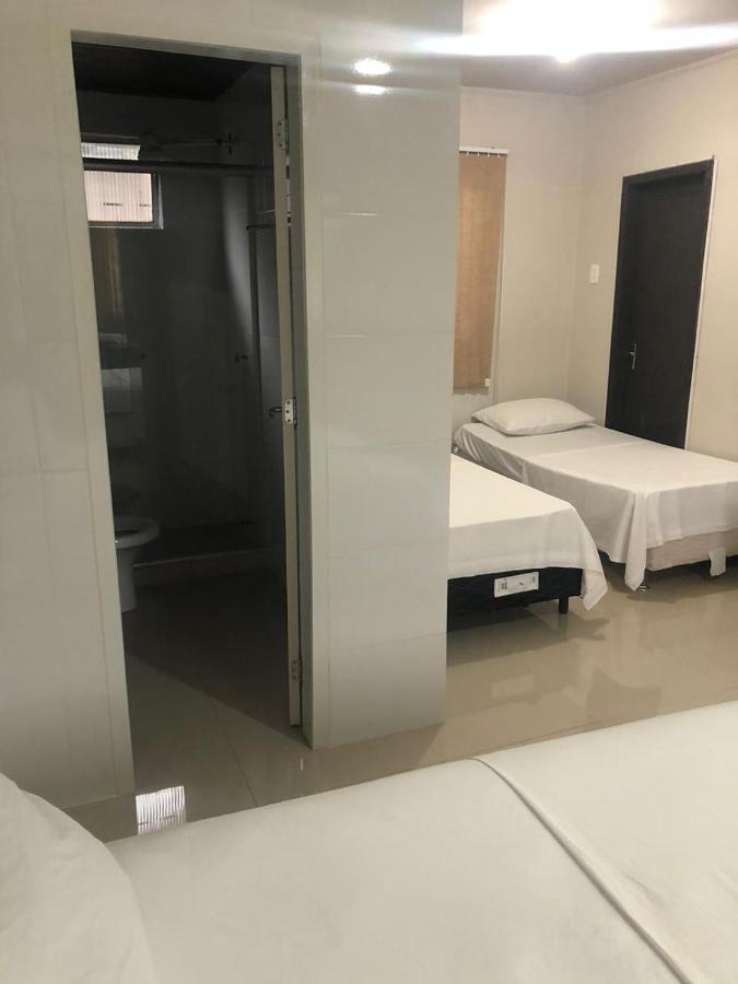 City Hotel 伊茹伊 外观 照片