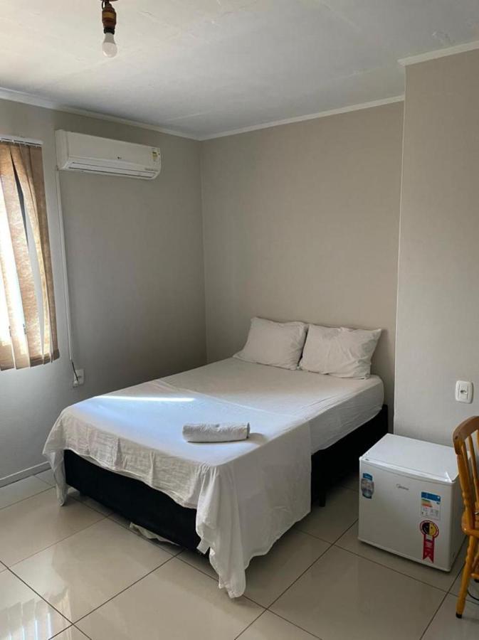 City Hotel 伊茹伊 外观 照片